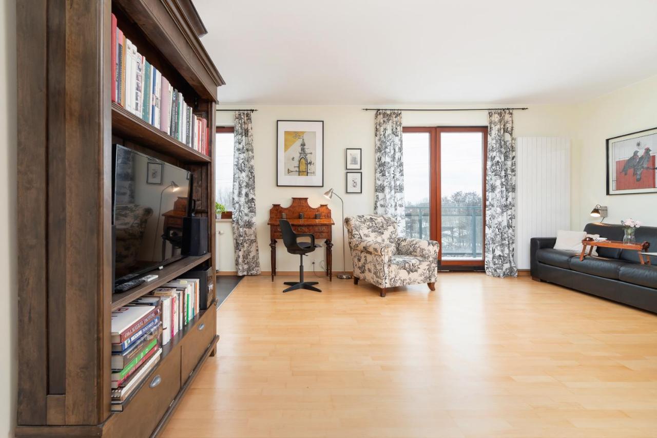 Cracow Pilotow Cosy With Free Parking By Renters Apartment