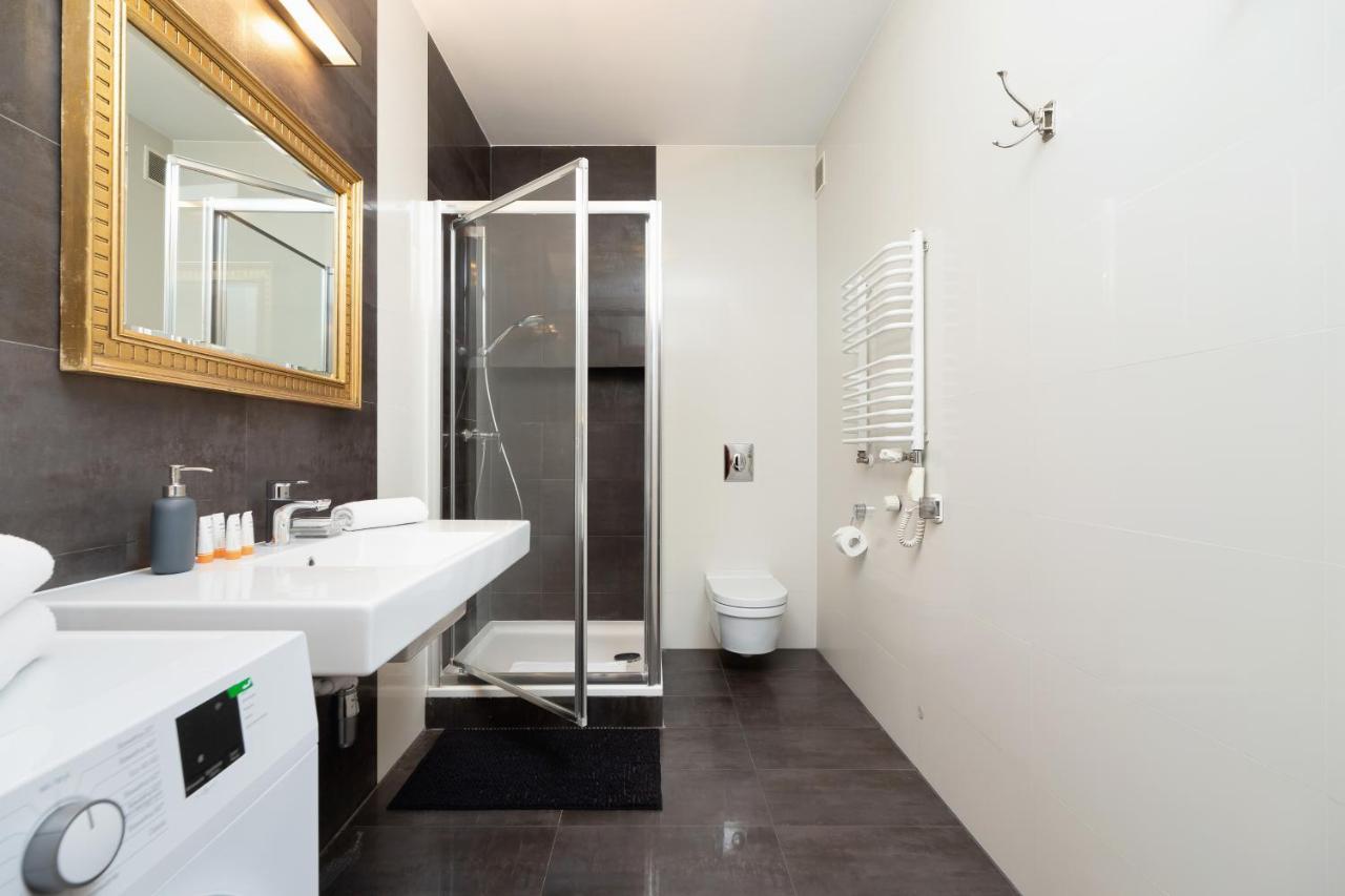 Apartment Cracow Pilotow Cosy With Free Parking By Renters *