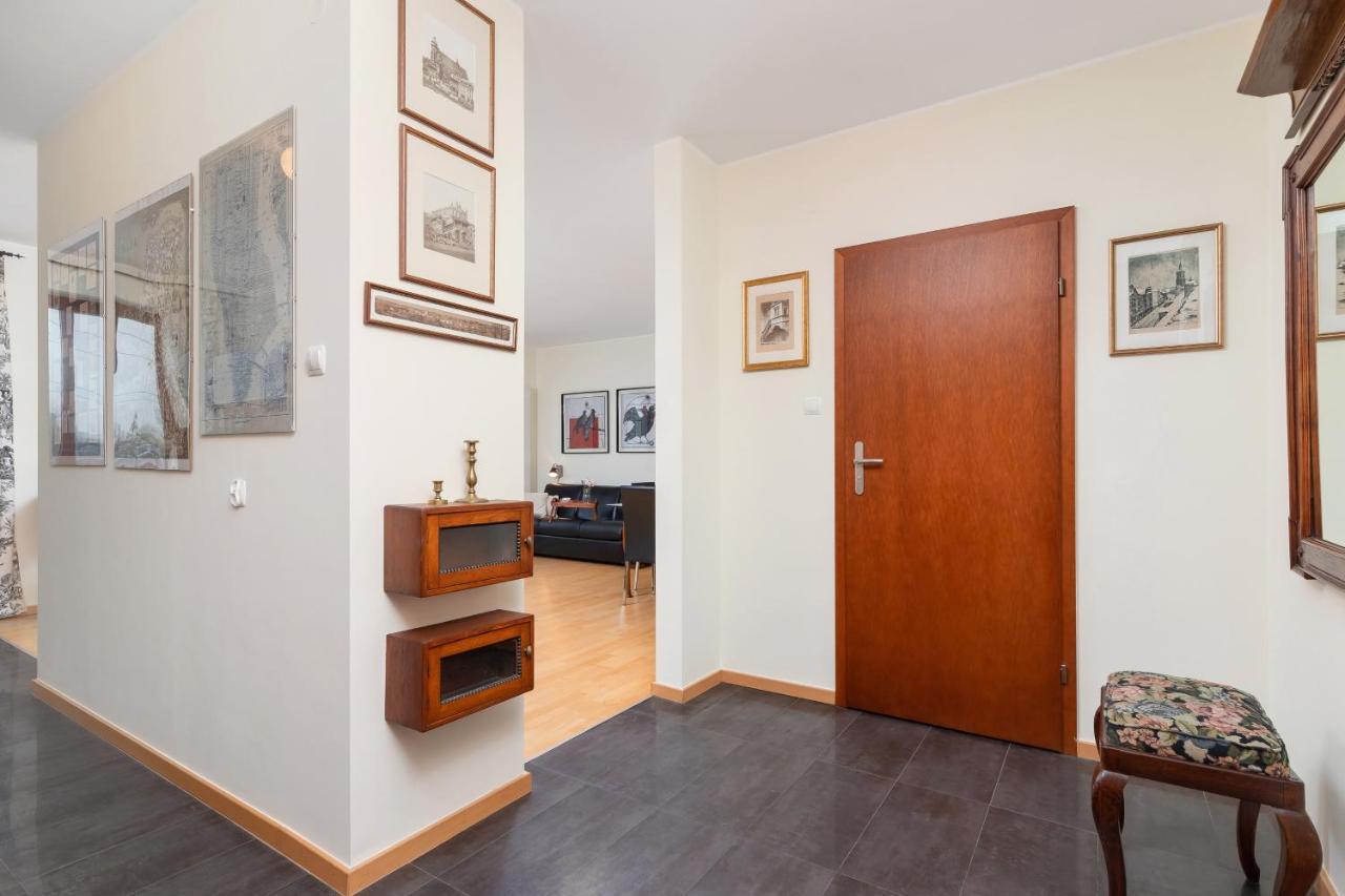 Apartment Cracow Pilotow Cosy With Free Parking By Renters